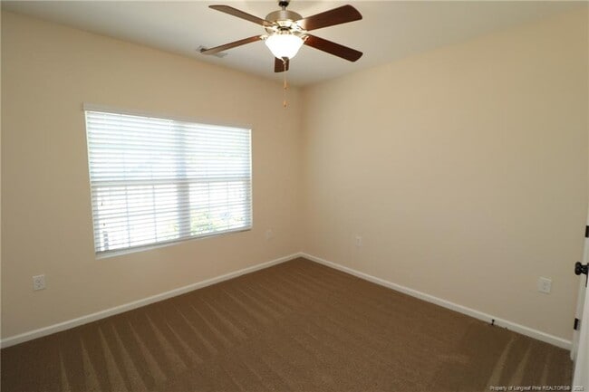 Building Photo - 1405 Regents Ln