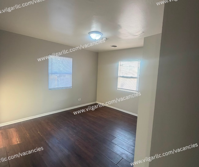 Building Photo - 712 Taney St