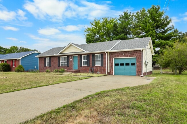 Building Photo - 354 Broadmore Dr