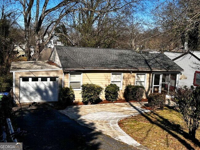 Primary Photo - 1895 Francis Ave NW