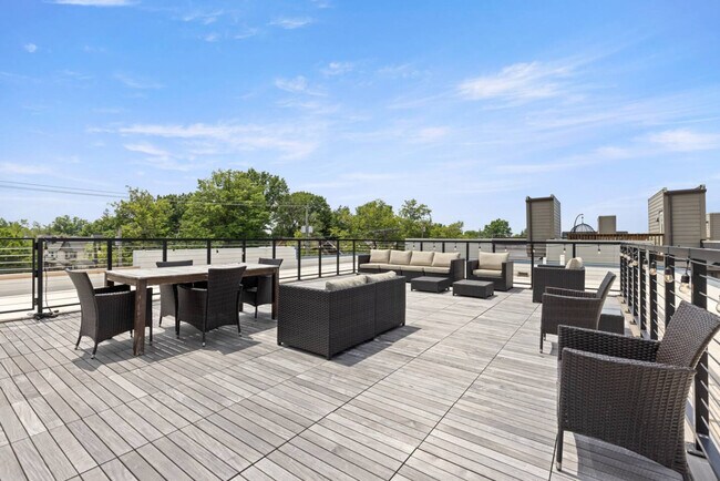 Building Photo - 12607 Larchmere Blvd