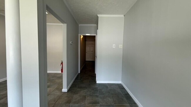 Building Photo - Commercial Office Space in Historic Richmond Hill