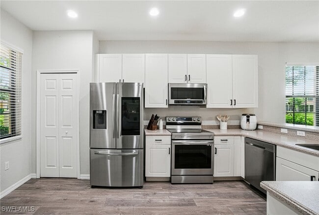 Building Photo - 7585 Bristol Cir