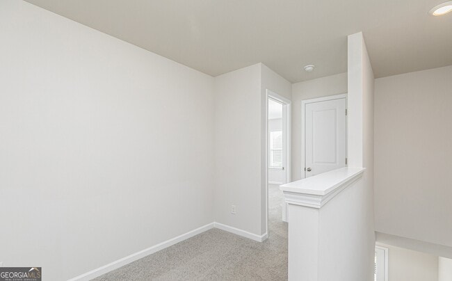 Building Photo - 3983 Hidden River Ln