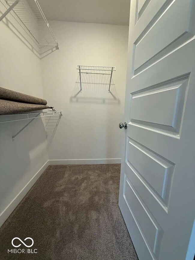 Building Photo - 4923 Gilet Dr