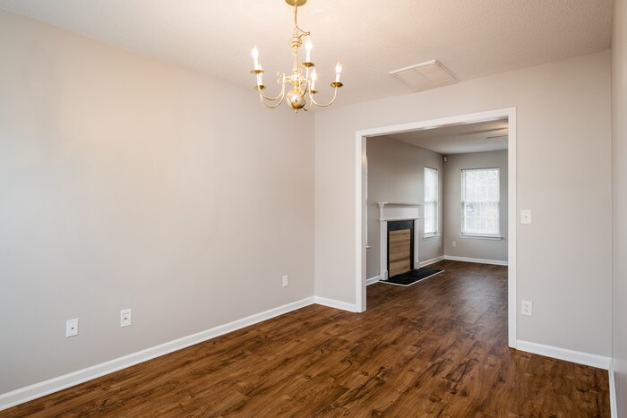 Building Photo - 3504 Anastasia Ct