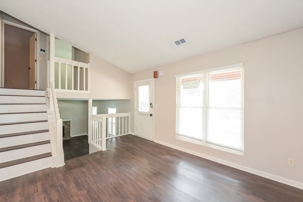 Building Photo - 405 Rill Crest Ct