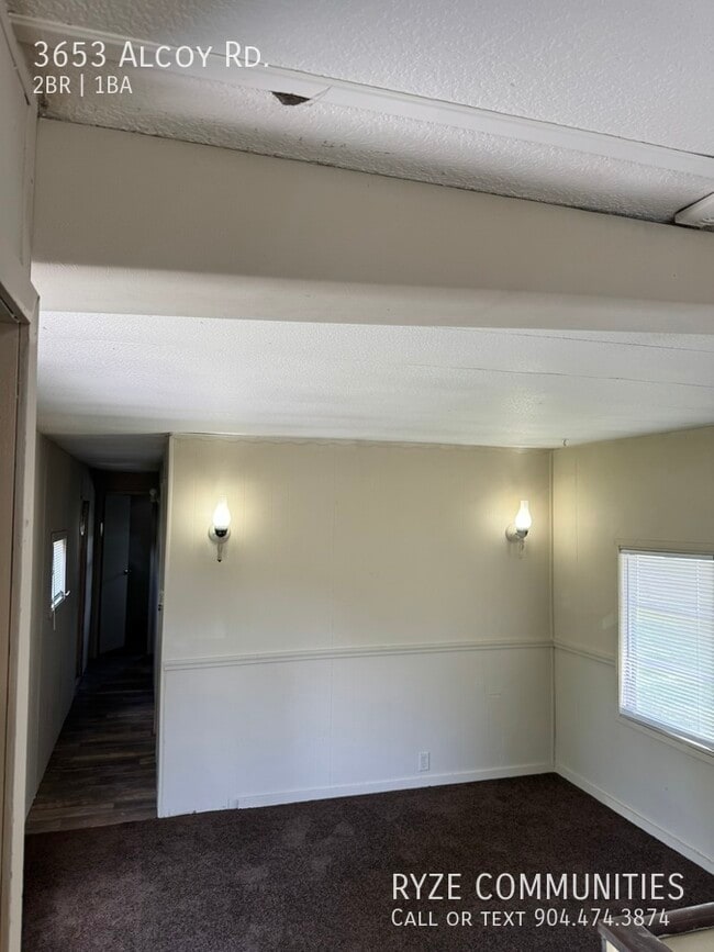 Building Photo - 3653 Alcoy Rd