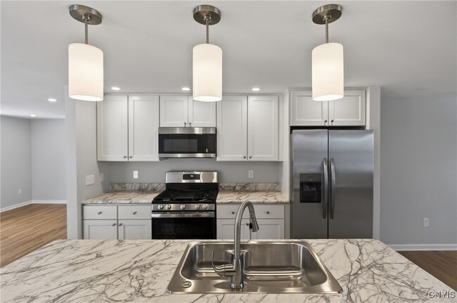 Building Photo - 101 Augusta Dr