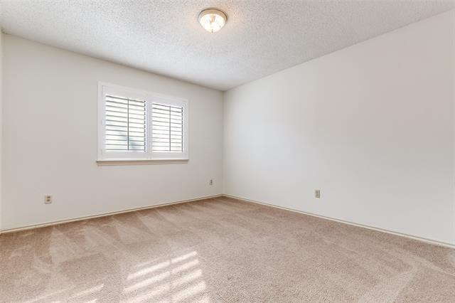 Building Photo - 10009 Chimney Hill Ln