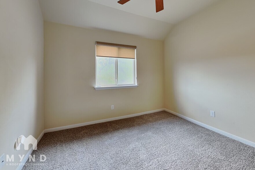 Building Photo - 18401 Rio Chama Ln