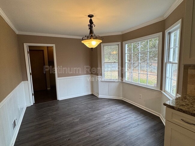 Building Photo - 2990 Summit Ridge