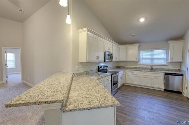 Building Photo - 226 Abercorn Dr