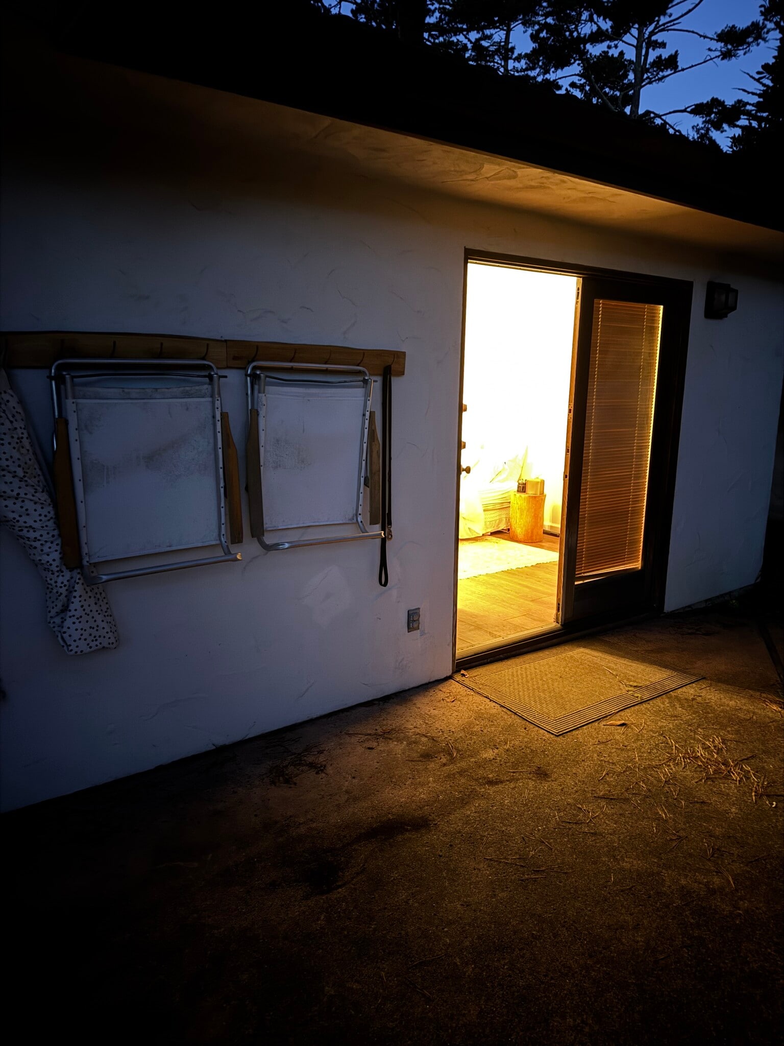 Building Photo - 4089 Sunset Ln