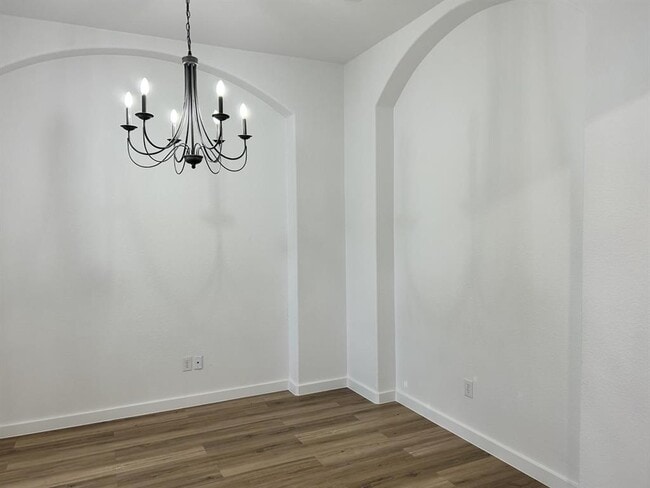 Building Photo - 1506 Cosmos Way