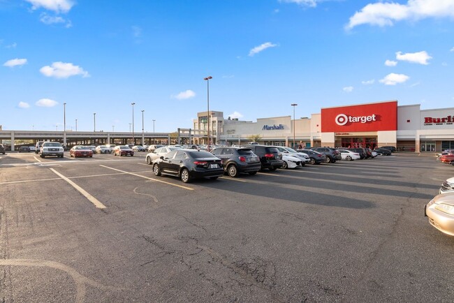 Building Photo - 7812 Hanover Pkwy