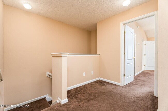 Building Photo - 1683 Biscayne Bay Cir