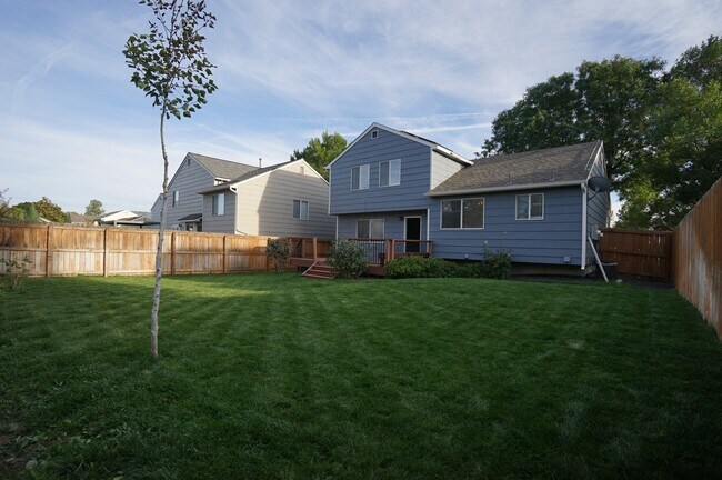 Building Photo - 5221 Hudson Cir