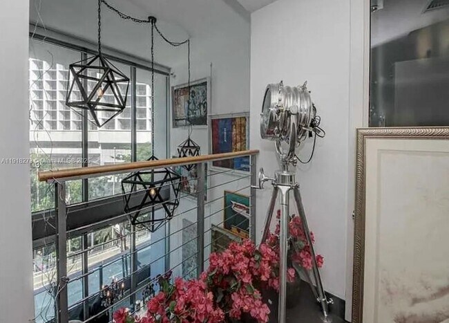 Building Photo - 200 Biscayne Blvd Way