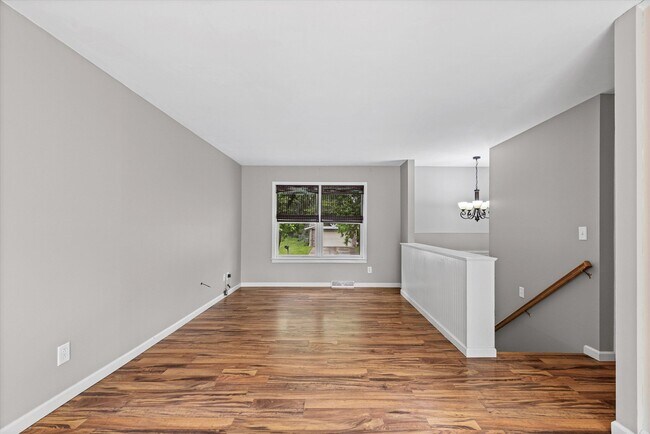Building Photo - 4512 Salem Dr