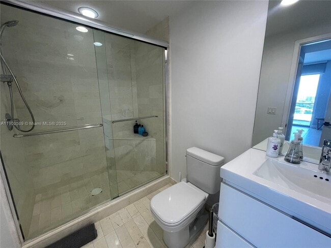 Building Photo - 17301 Biscayne Blvd