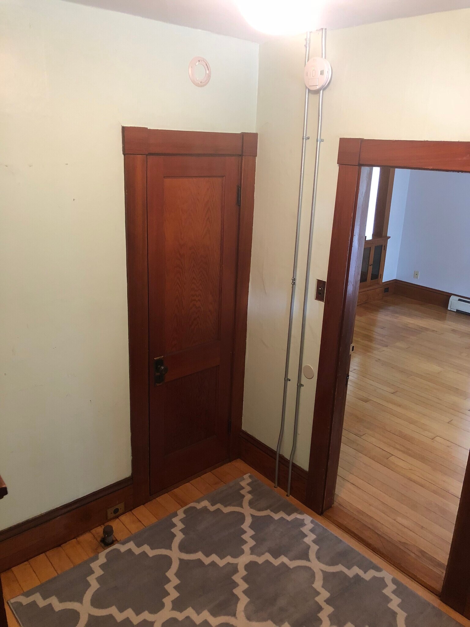 Mudroom/hallway - 465 Beacon St