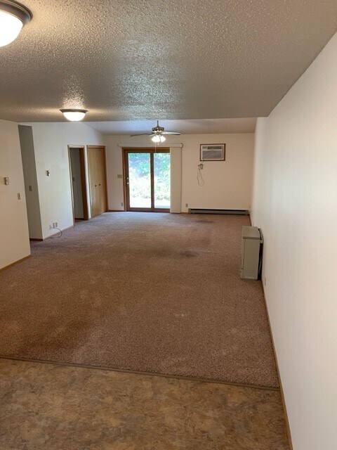 Building Photo - 3413 Oak Knoll Dr