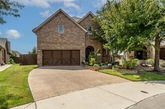 Building Photo - 100 Liones Ln