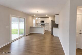 Building Photo - 10063 Woodland Cv