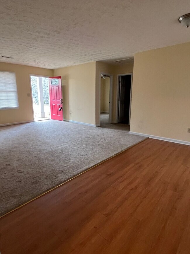 Building Photo - Location! Location! Location!