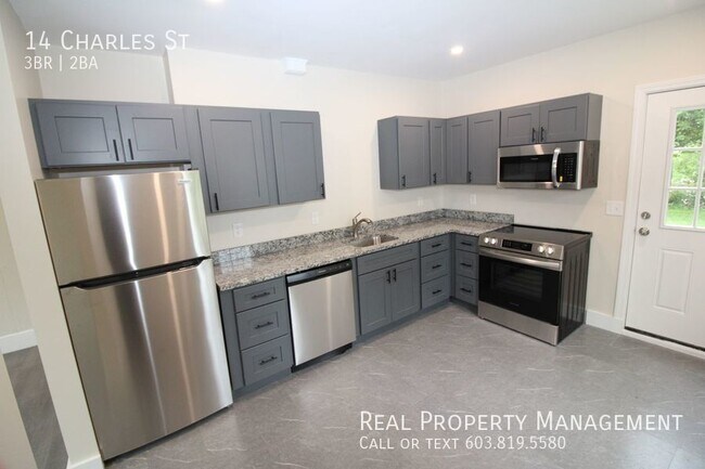 Building Photo - Spacious Large 3-BD apartment located in t...