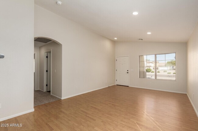 Building Photo - 40249 N Cassara Dr