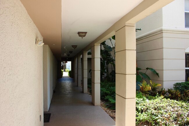Building Photo - 3302 Tuscany Way