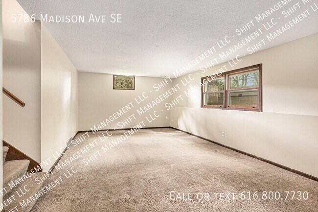 Building Photo - 5786 Madison Ave SE