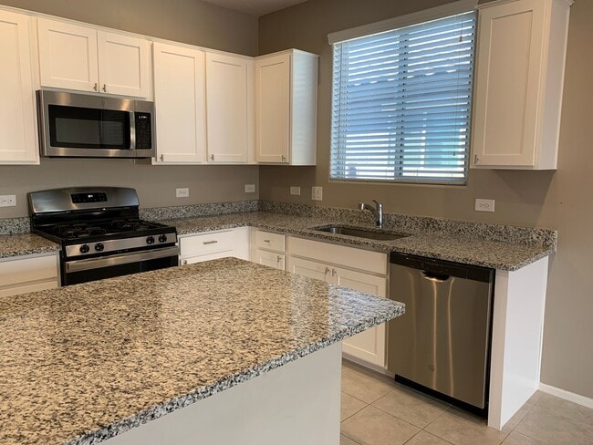 Building Photo - 3 Bedroom 2 Bath Home with 2 car garage, only built in 2020