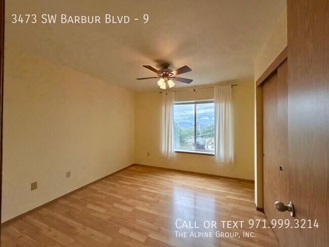 Building Photo - 3473 SW Barbur Blvd