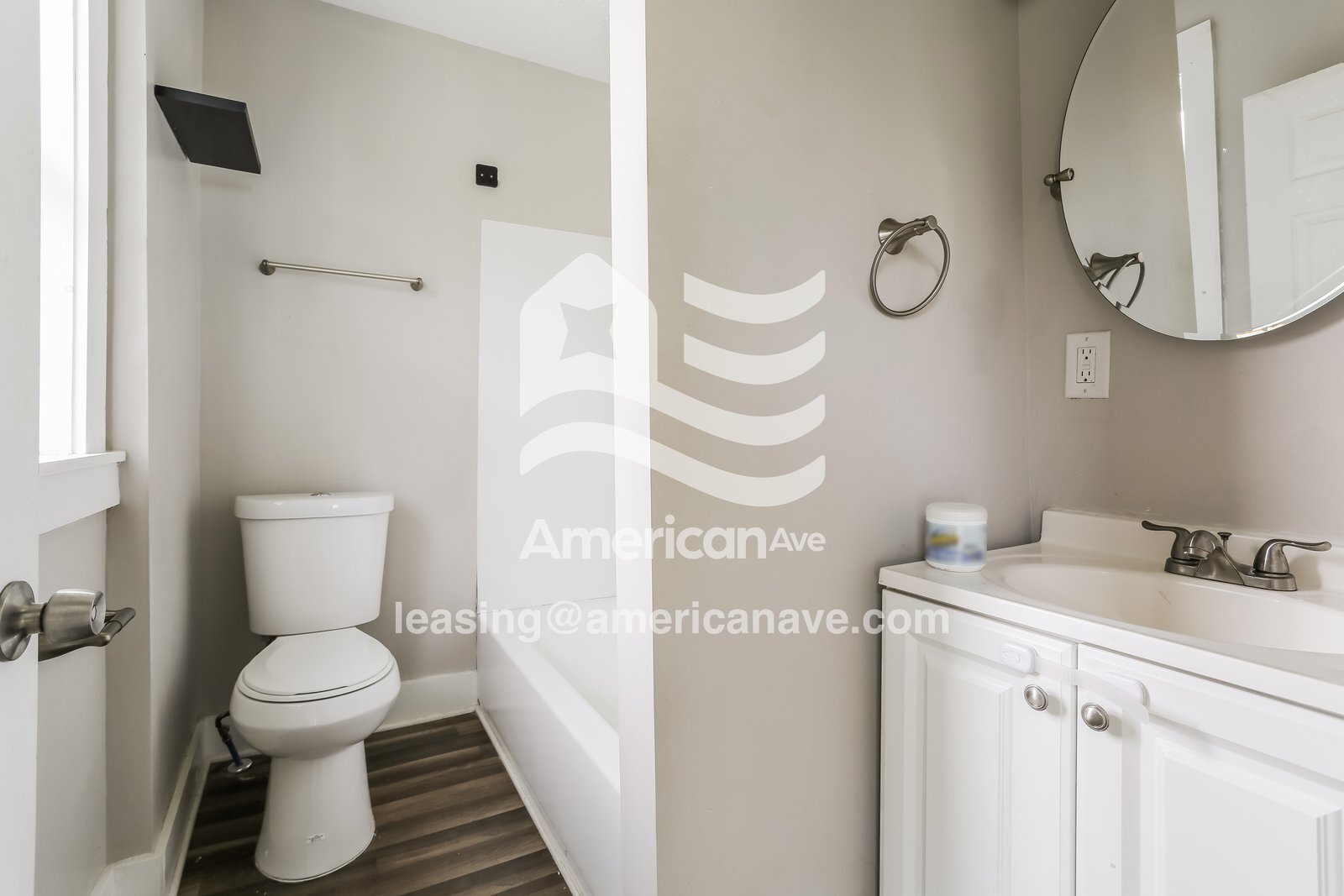 Building Photo - 305 Johnson St