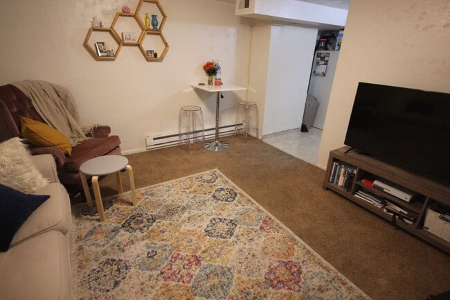 Building Photo - Married Apartment close to BYU Campus