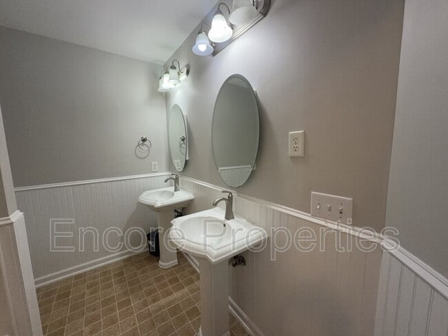 Building Photo - 710 Whitetail Creek Way