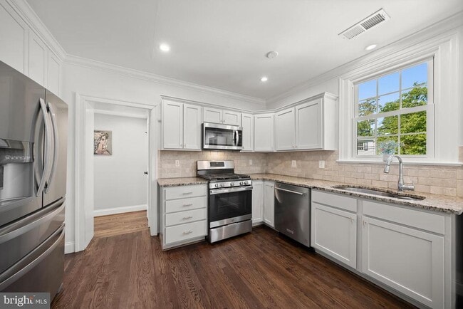 Building Photo - 4908 Bayard Blvd