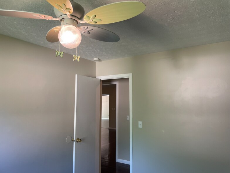 Building Photo - 1259 Denbigh Dr