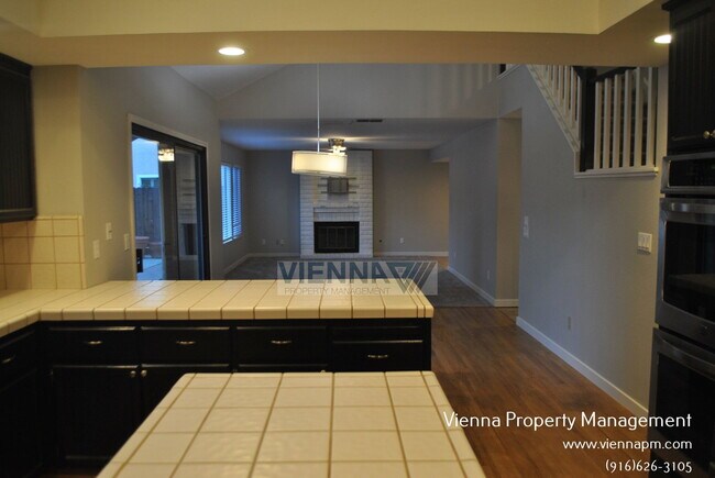 Building Photo - 2226 Fort Point Dr