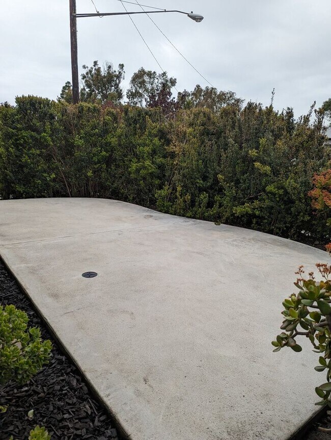 Front Patio - 221 W Avenida Palizada