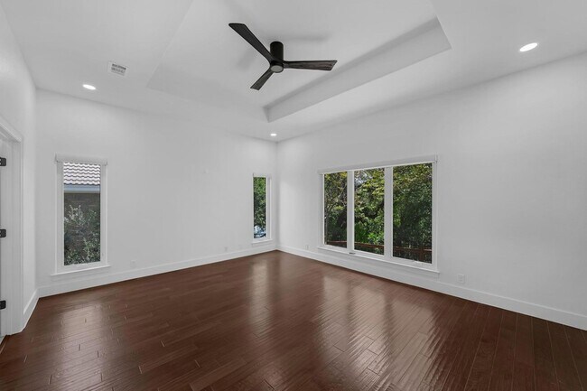 Building Photo - 414 New Lido Dr