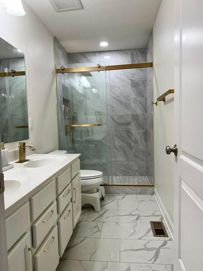 Building Photo - 329 Dovetail Dr