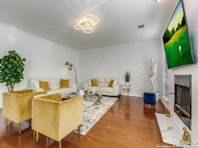 Building Photo - 8514 Espanola Dr