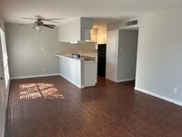 Building Photo - 918 Heights Blvd