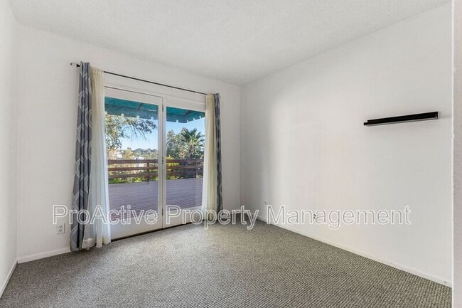 Building Photo - 612 Marie Ave