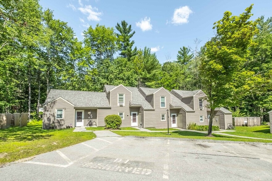 Building Photo - Woodlawn Apartments