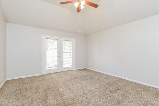 Building Photo - 12119 Bowsman Dr